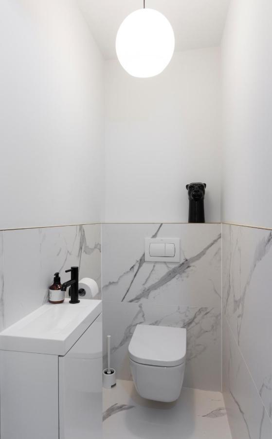 Apartament ArtApart Rynek - OldTown - Parking Wrocław Zewnętrze zdjęcie