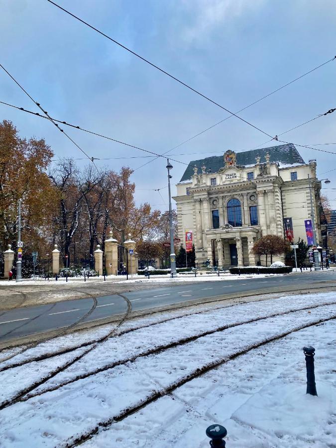 Apartament ArtApart Rynek - OldTown - Parking Wrocław Zewnętrze zdjęcie